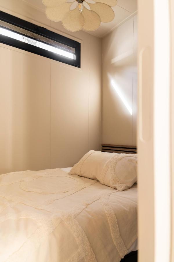 Luxe Tiny House Stec Midden Op De Veluwe In Nunspeet Exterior foto